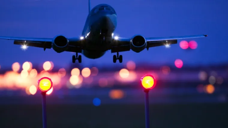 U avionu buknuo požar, putnici ozlijeđeni u evakuaciji