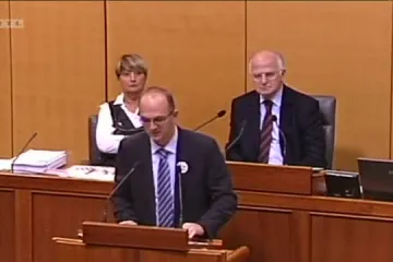 Pogledajte žestok napada na Mladena Bajića