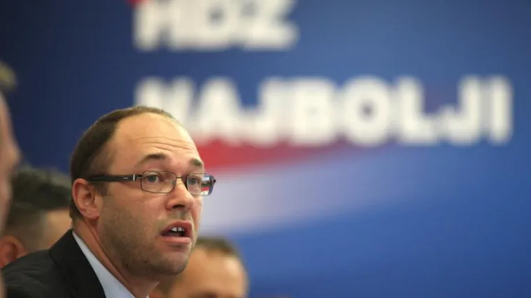 'Milanović se bahati, prijeti, vrijeđa, pa kako ga nije sram'