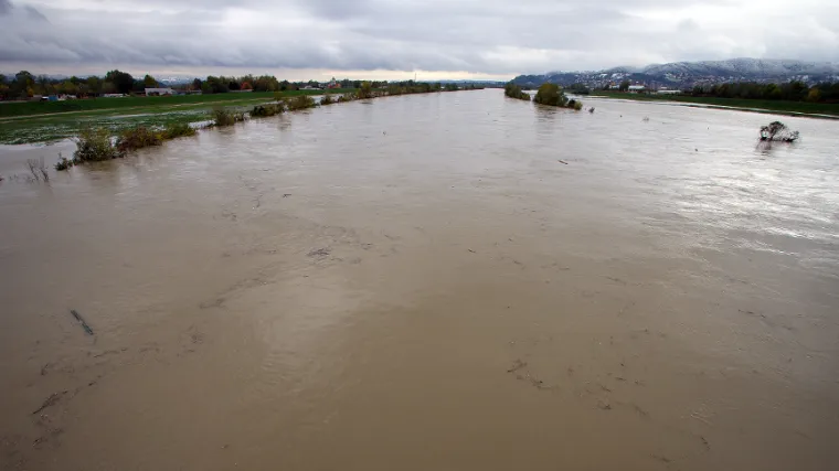 Sava lije strah stanovnicima Siska