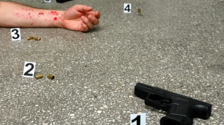 Krvoproliće u redu za ćevape: Jedan mladić ubijen!