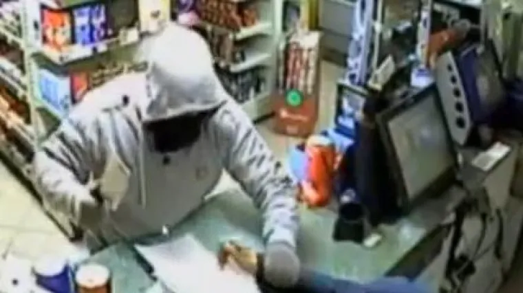 Umalo joj odsjekli ruku zbog 'siće' u blagajni