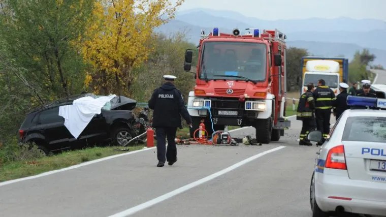 Pre&scaron;ao u suprotni trak i ubio jednu osobu