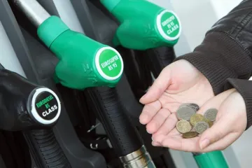 Benzini lipu gore ili dolje, dizeli skuplji od 4 do 9 lipa