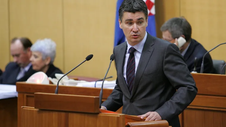 'Skandalozno je da to pitanje postavljate ba&scaron; vi!'