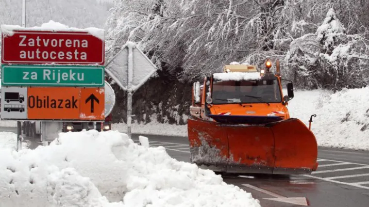 Zima kuca na vrata: Snijeg će padati do četvrtka!