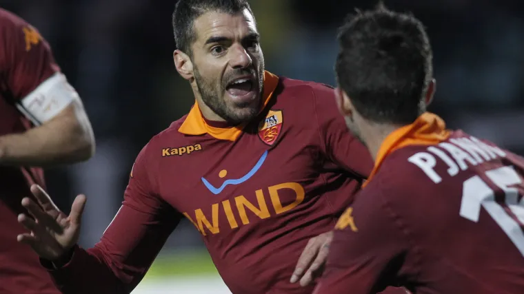 Giganti izborili tijesne pobjede