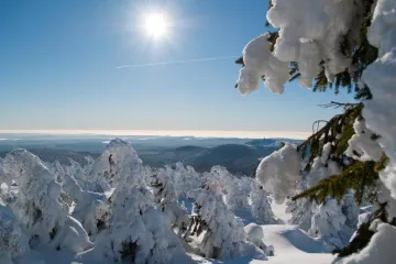 Snijeg će zabijeliti cijelu zemlju, ne krećite na put!