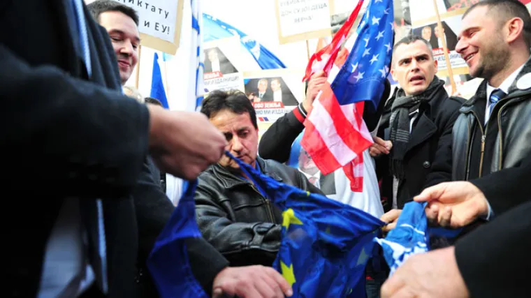 'Balkan je pun tempiranih bombi'