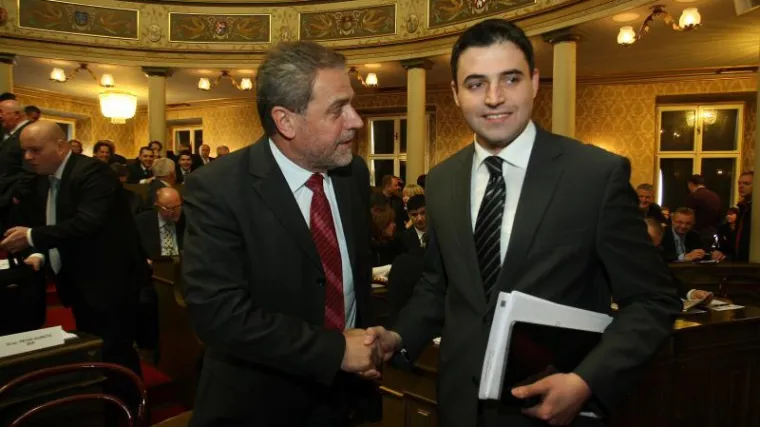 Dok se Bernardić poziva na Statut, Ostojić sve bliže okr&scaron;aju s Bandićem