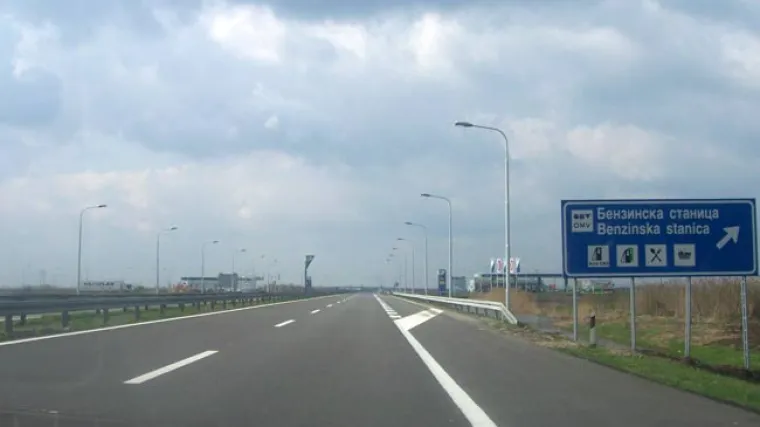 Kinezi će graditi autoceste u Srbiji