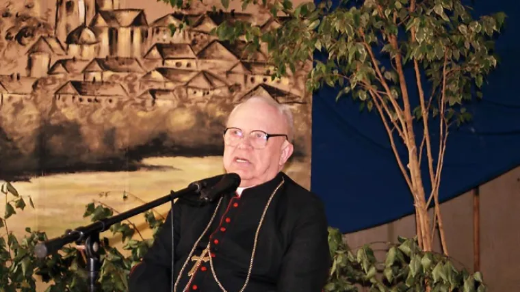 Umro biskup koji je u tajnosti gradio crkve