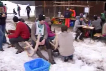 Ludo natjecanje u poznatom njemačkom skijalištu