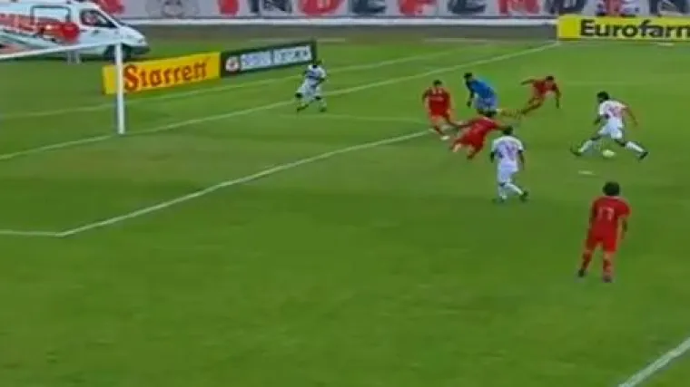 Jednim potezom prevario pola obrane