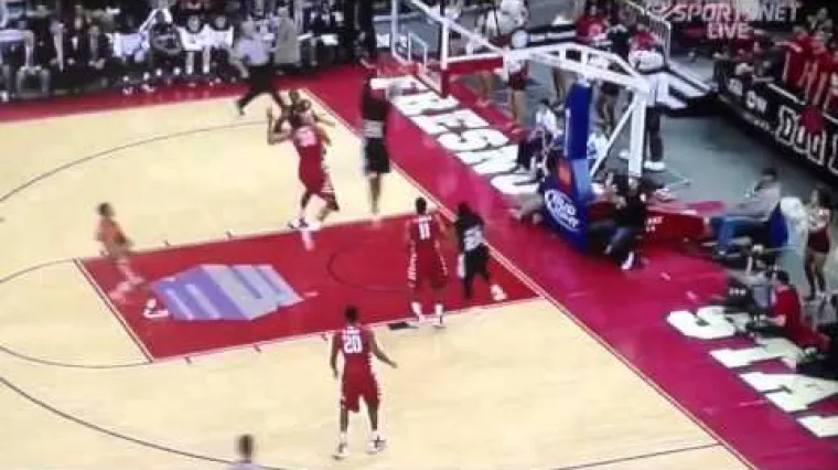 Ovakvo zakucavanje ne može se opisati riječima