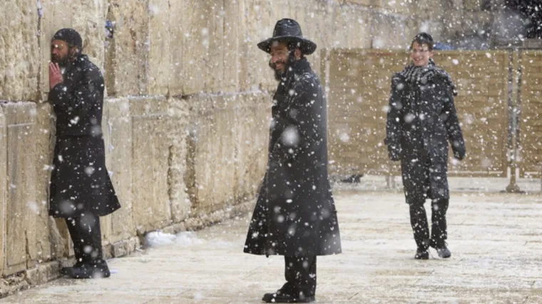 'Nevrijeme desetljeća': Jeruzalem pod snijegom