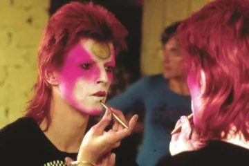 Priča o pantomimičaru, Marsovcu i žgoljavom bijelom vojvodi