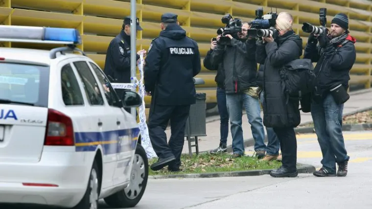 Policija blokirala Aleju Bolognu zbog vrećice