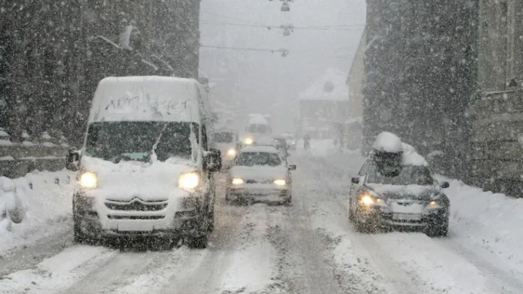 Ne krećite na put bez zimske opreme!