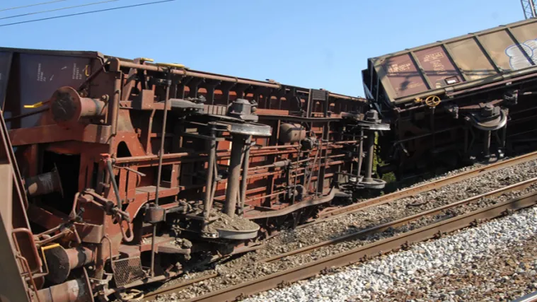 Izletio vojni vlak, poginulo 19 osoba