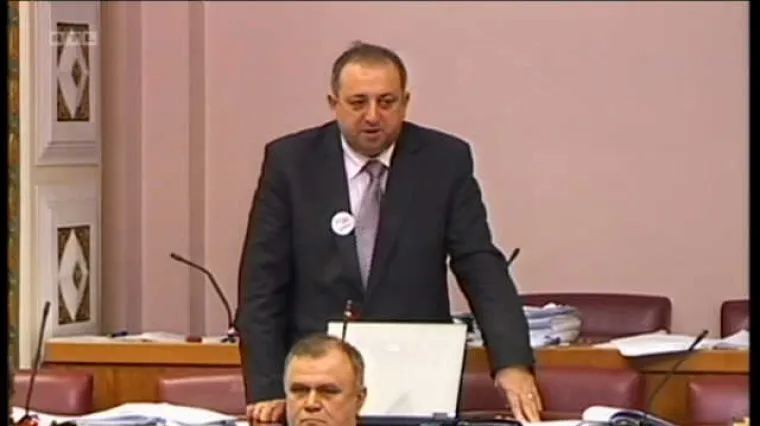 'Krmača mi oprasila troje, jedno meni, a Liniću dvoje'