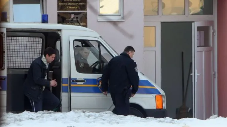 'Otac sinu nabavio eksploziv! Napravili su to iz obijesti'