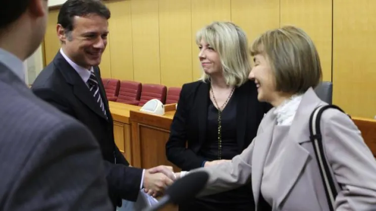 'A &scaron;to ako se pokaže da je dogovor bio na &scaron;tetu hrvatskih &scaron;tedi&scaron;a?'