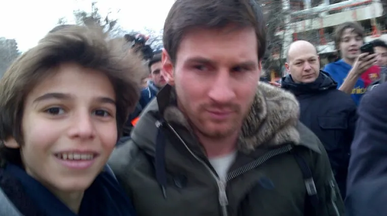 Messi i Xavi priredili klincima neviđeno iznenađenje