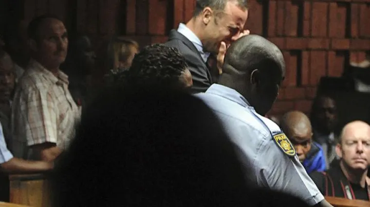 Policija u Pistoriusovoj kući na&scaron;la i dva spremnika testosterona