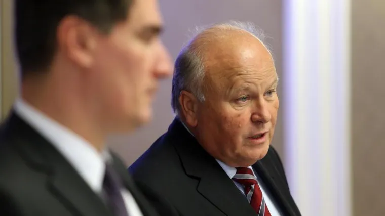 Premijer sve manje vjeruje Liniću, svaku njegovu odluku triput razmotri