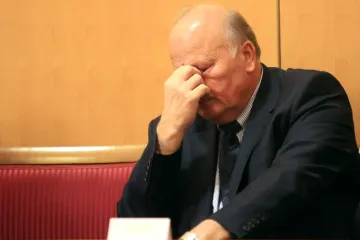 Linić odustaje od rezanja minusa na tekućim računima?