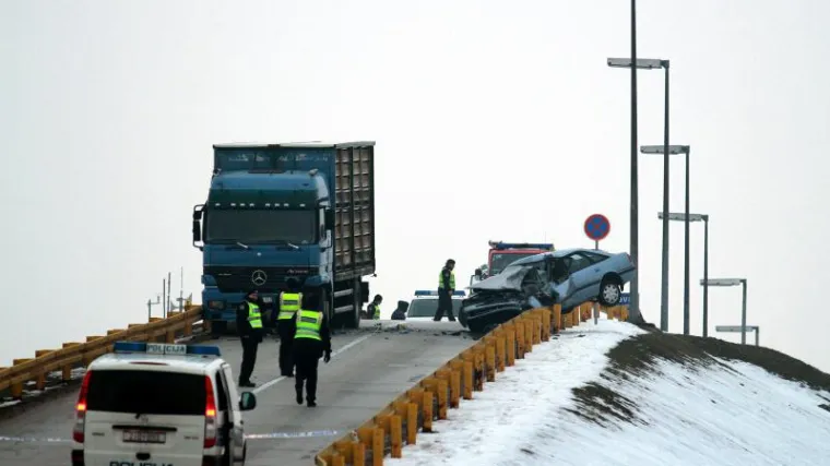 Poginuo u te&scaron;kom sudaru s kamionom