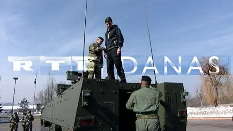 Pogledajte kako je premijer Milanović tresnuo na pod!