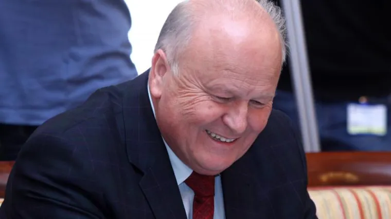 Manji porez na novine, stopa PDV-a na hranu ostaje ista