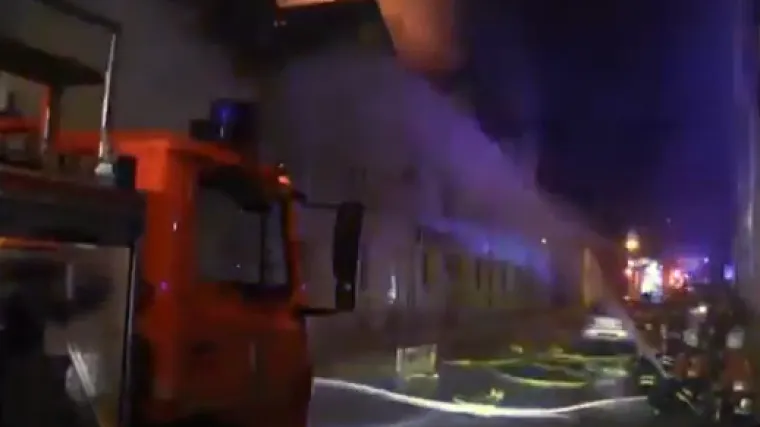 Majka i njeno sedmero djece izgorjelo u požaru