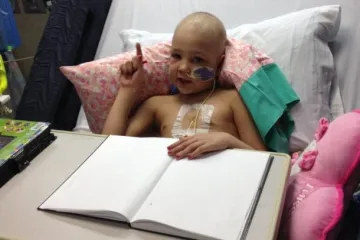 Nora poručila iz bolnice: 'Ja sam ipak strašni lav!'