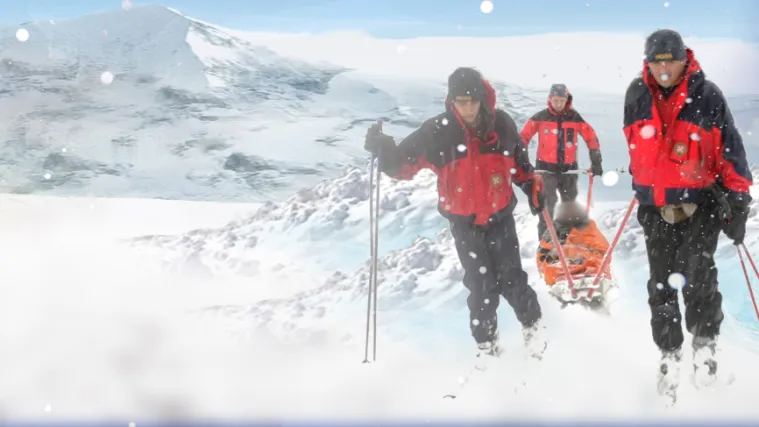 Snježna mećava u Francuskoj! Ljudi zaglavili na cestama!