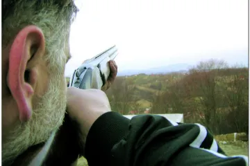 Lovac nagazio na minu i ranio obje noge!