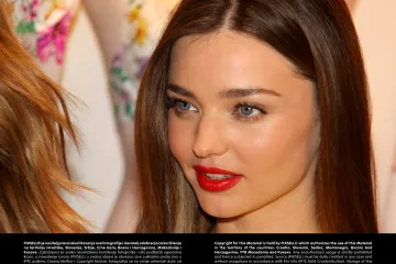 Miranda Kerr prekrasna na naslovnici Vougea