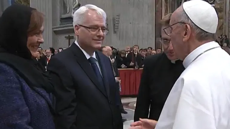 Josipović s velikim strahopo&scaron;tovanjem pred Papom