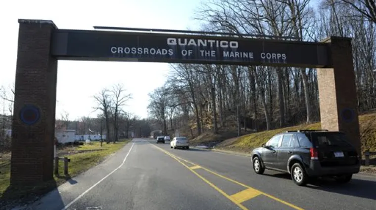 Marinac ubio dvoje kolega i sebe!