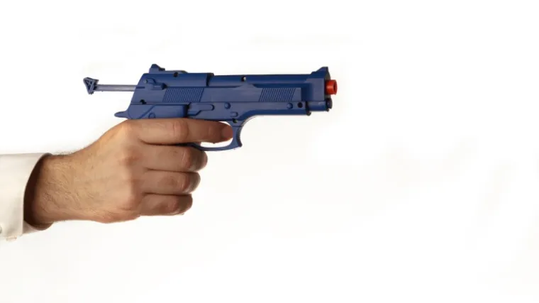 Deset kladionica opljačkao - plastičnim pi&scaron;toljem!