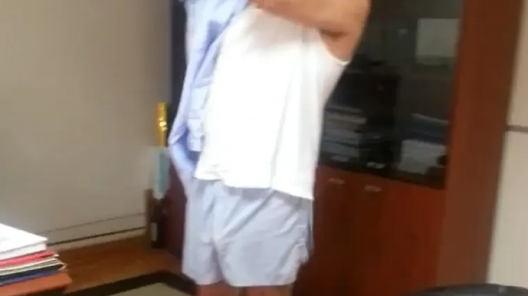 Političar podnio ostavku zbog seks skandala