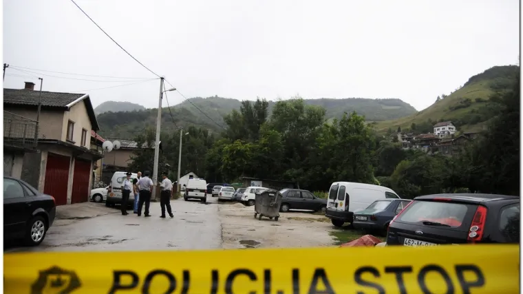 Zbog otkaza ubio &scaron;efa pa mu zapalio kuću!