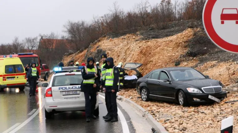 U žestokom sudaru poginula jedna osoba