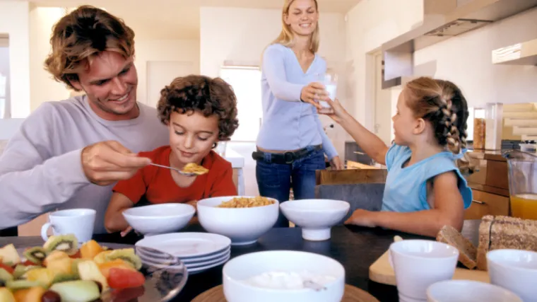 Ljudi su danas 15 godina 'stariji' od roditelja?!