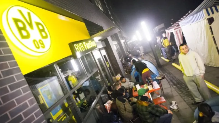 Navijači kampirali za ulaznice protiv Reala