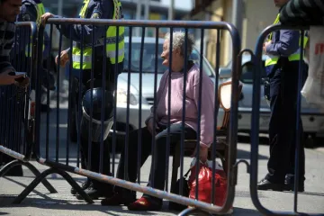 Tajna deložacija obitelji Frlan, aktivisti stali u živi zid