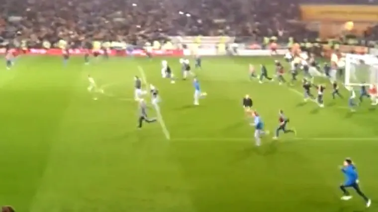 Lude scene u Cardiffu: Wales dobio jo&scaron; jednog premierliga&scaron;a