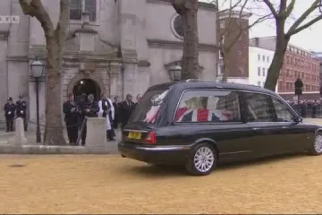 'Uništila si britansku industriju, počivaj u sramu'